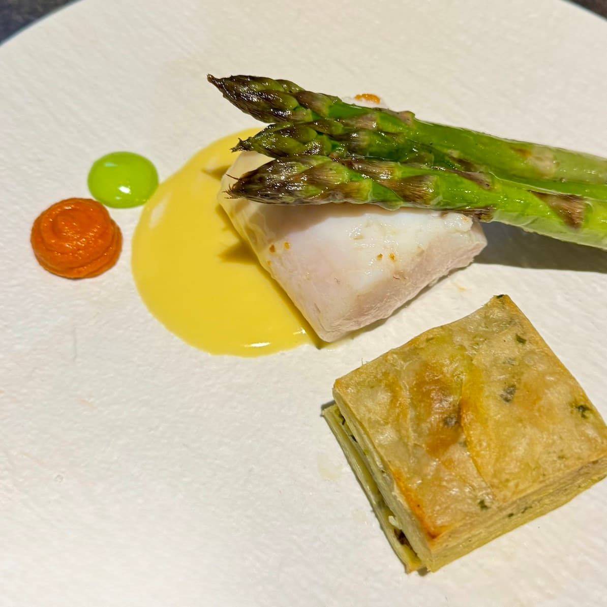 Halibut with asparagus and herb pastry